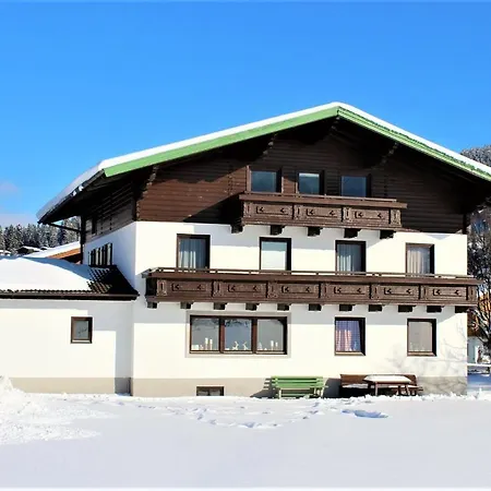 לינה וארוחת בוקר Alpenzeit