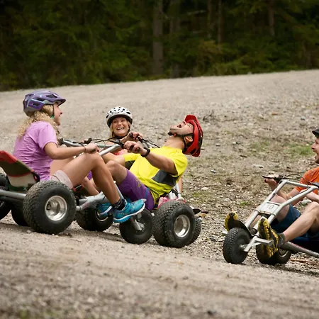 Alpenzeit פלאכאו